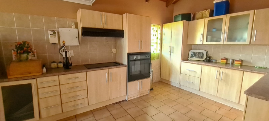 4 Bedroom Property for Sale in C Place Eastern Cape